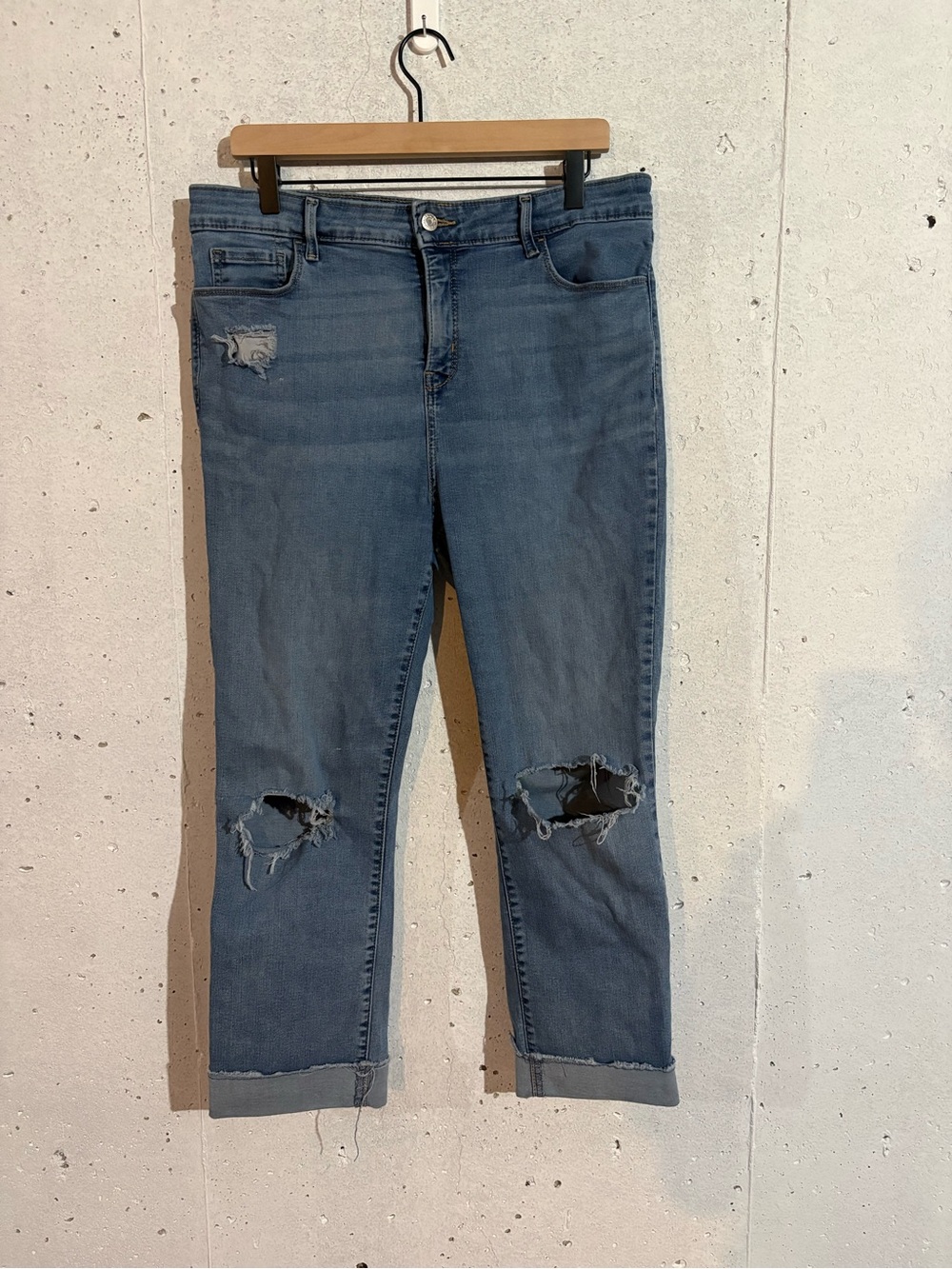 Denizen from Levi’s High Rise Ankle Straight Jeans | Size: 14